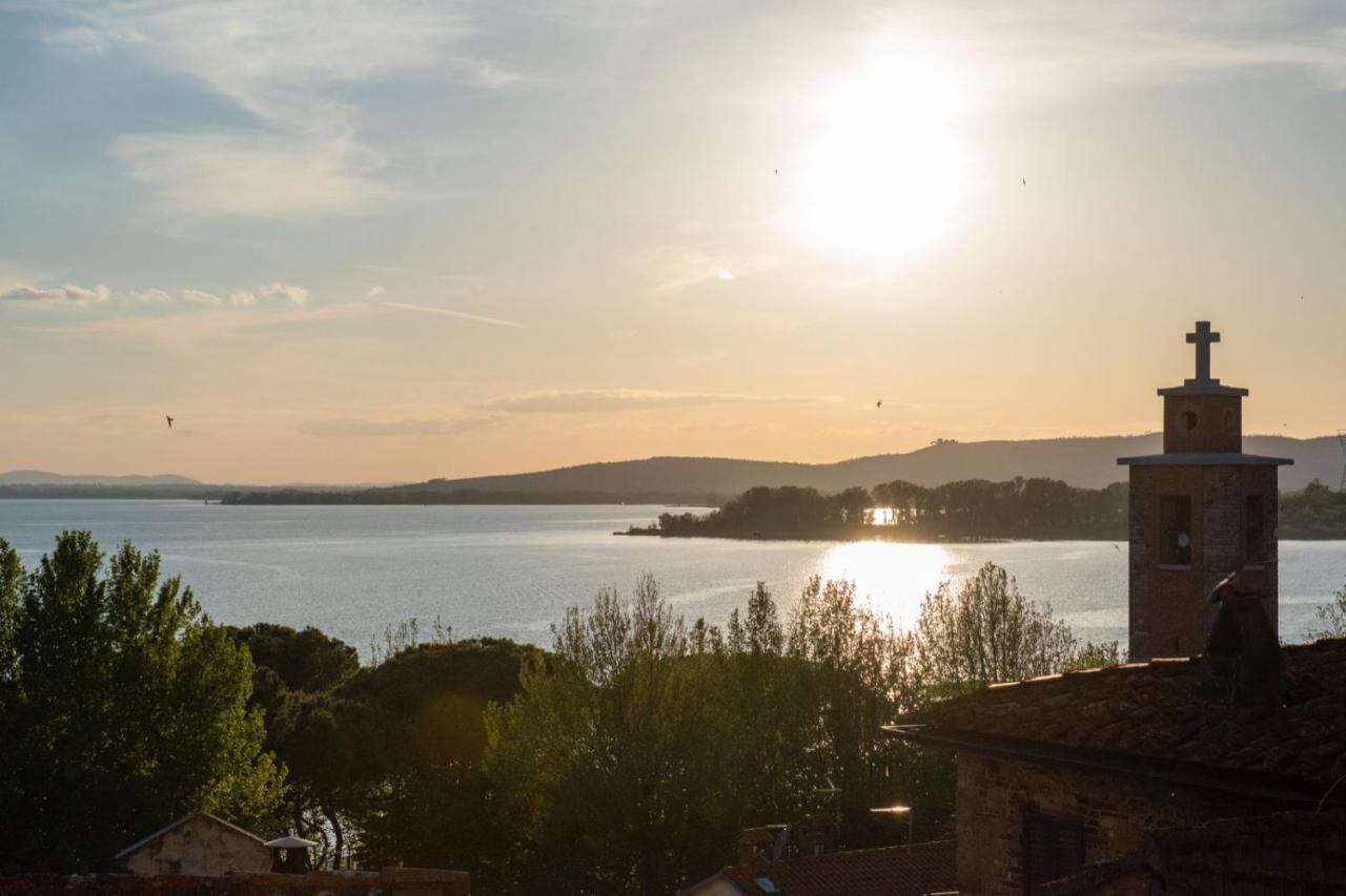 Alla Rocca Del Lago Dimore Passignano sul Trasimeno Eksteriør bilde