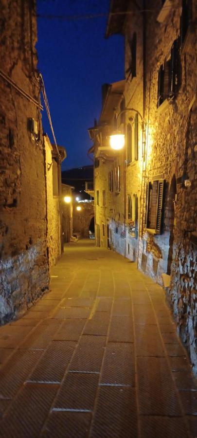 Alla Rocca Del Lago Dimore Passignano sul Trasimeno Eksteriør bilde